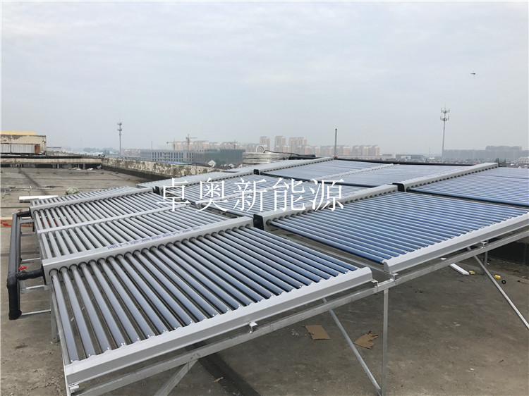 南通如皋医疗诊所三吨太阳能加空气能热水工程
