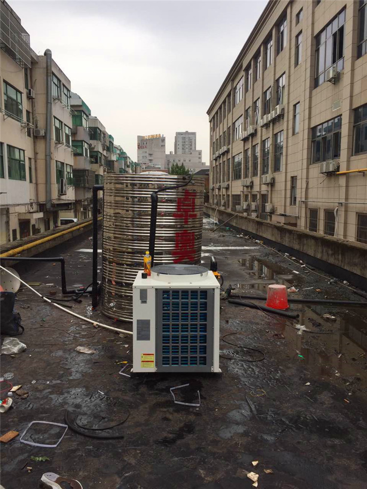 江阴佳臣美容美甲店空气能热水器